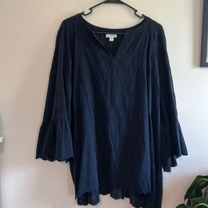 J. Jill adorable top with fluted sleeves. Light weight and intricate detail.